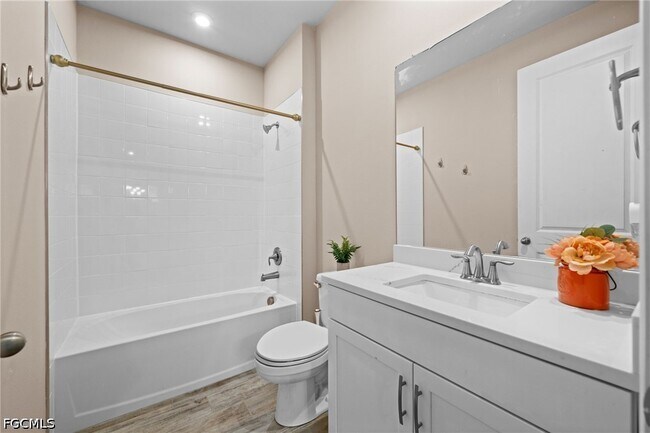 Building Photo - 10288 Bonavie Cv Dr