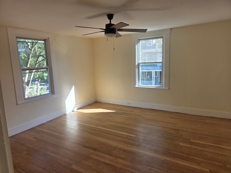 Living room 2nd floor - 20 Chilcott Pl