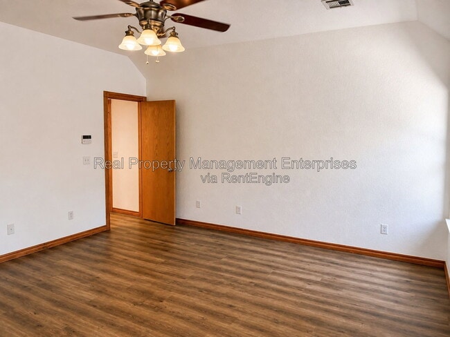 Building Photo - 4713 Castle Bay Cove