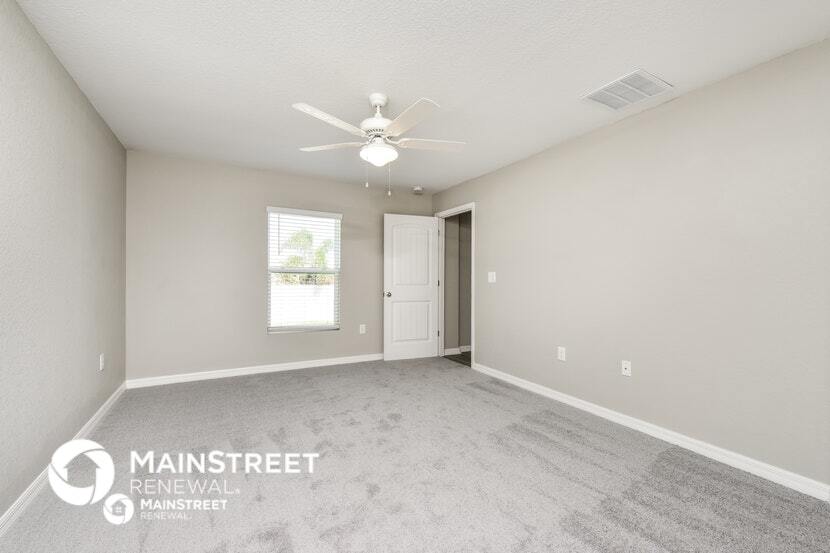 Building Photo - 621 NW 37th Pl