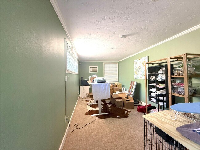 Building Photo - 1434 Glourie Dr