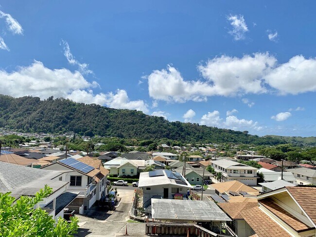 Building Photo - 2622 Waolani Ave