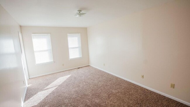 Building Photo - Gorgeous home ready to move in!