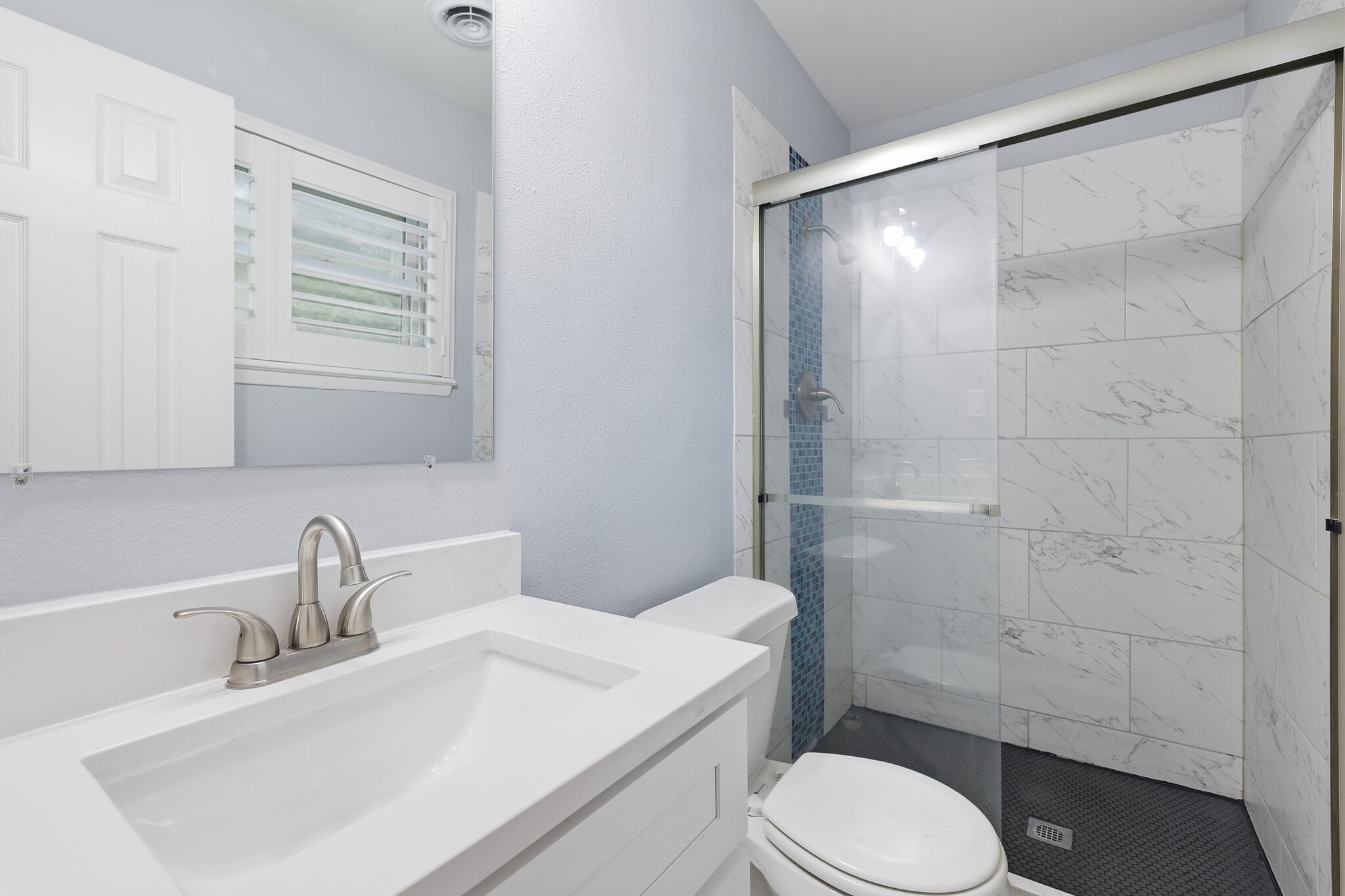 Main Bathroom - 3021 Gunnison Trl