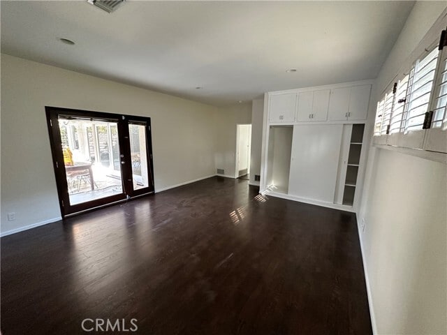Building Photo - 11336 Montana Ave