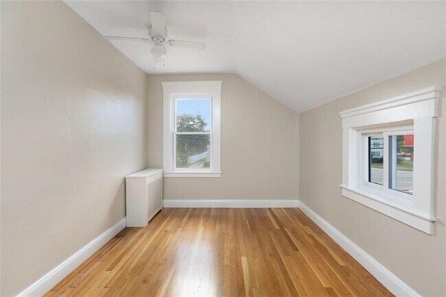 Building Photo - 3461 Kingstown Rd