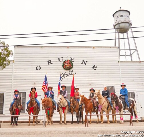 Building Photo - 1752 Gruene Vineyard Crossing