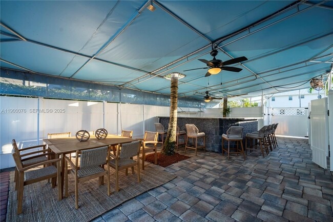 Building Photo - 474 Peninsula Dr