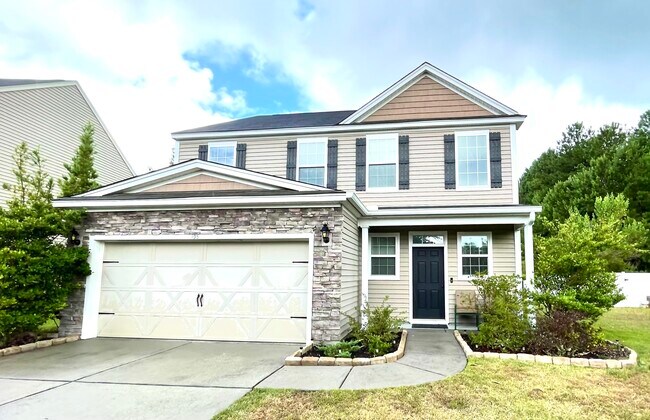 Primary Photo - 193 Old Pond Cir