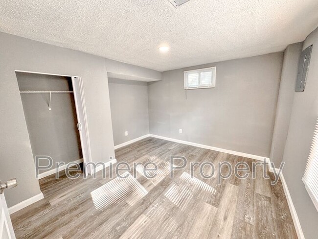 Building Photo - 103 N Cogan Ln