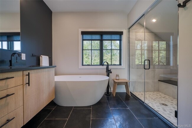 Building Photo - 61 Red Fox Ln