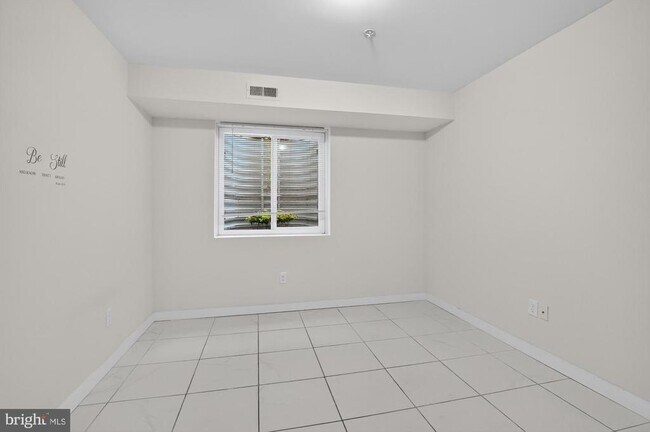 Building Photo - 602 N 43rd St
