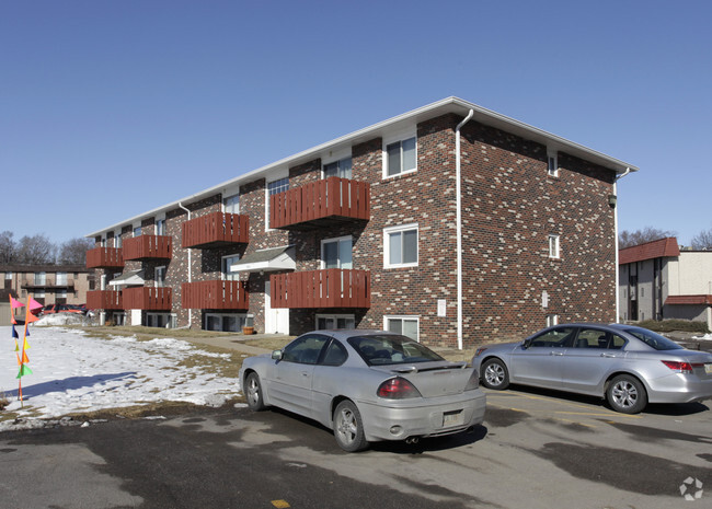 Primary Photo - Blondo Crest Apartments