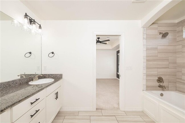 Building Photo - 4405 W Anthem Dr