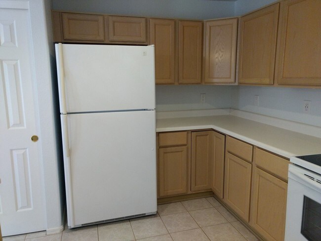 Building Photo - 3213 E Rosemonte Dr