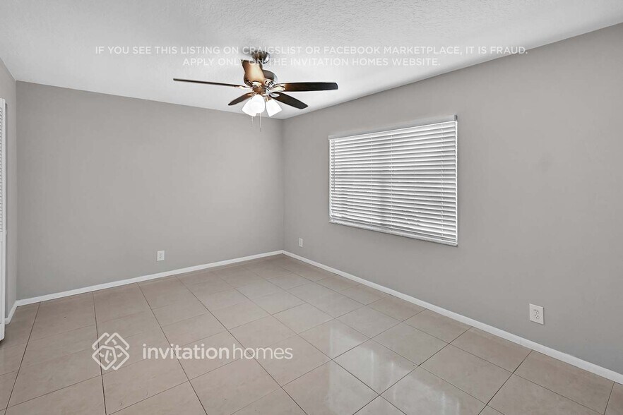 Building Photo - 1296 Woodcrest Rd S