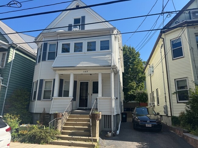 Primary Photo - 145 Albion St