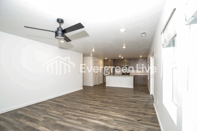 Building Photo - 15132 Nimbus Way