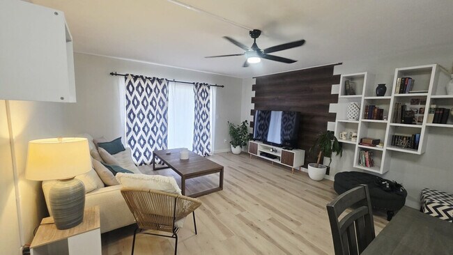 Building Photo - 31 Inlet Harbor Rd