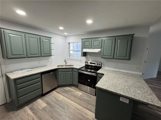 Building Photo - 26 Greenridge Ln