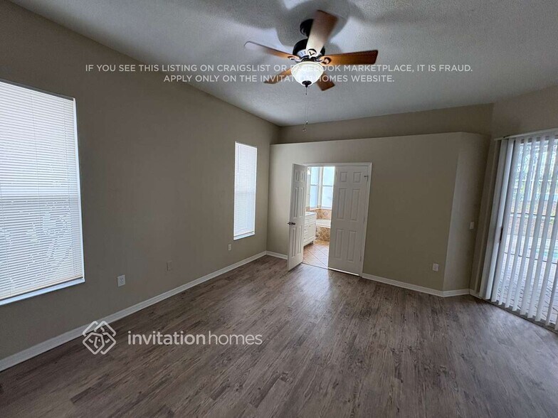 Building Photo - 4505 Bedford Ct E