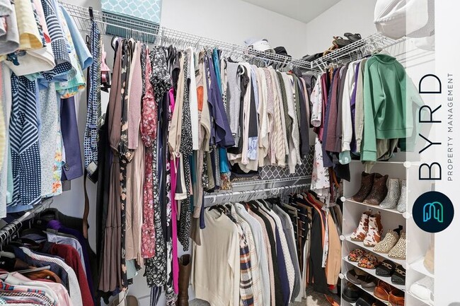 Building Photo - 8406 Freebridge Rd