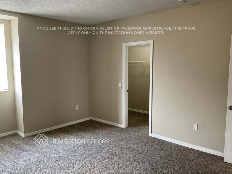 Building Photo - 336 Royal Ridge Dr