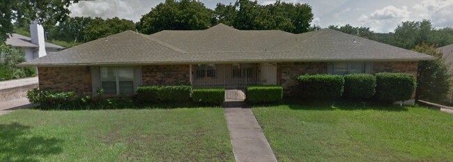 Building Photo - 6008-6010 Shelton St