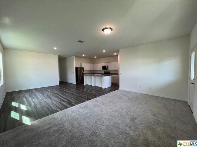 Building Photo - 4918 Jovian