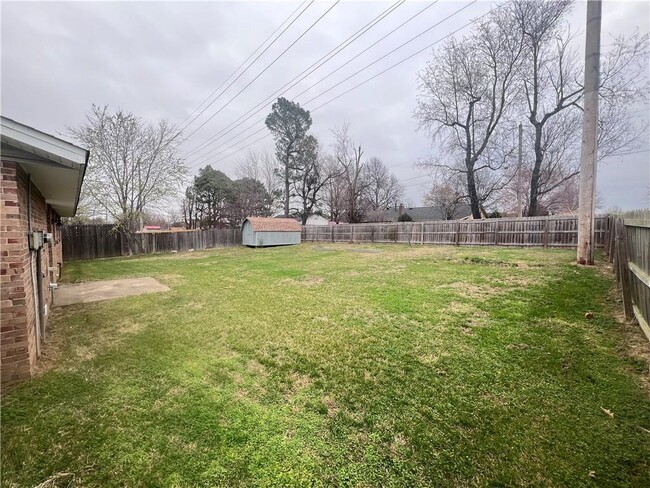 Building Photo - 1301 White Rd
