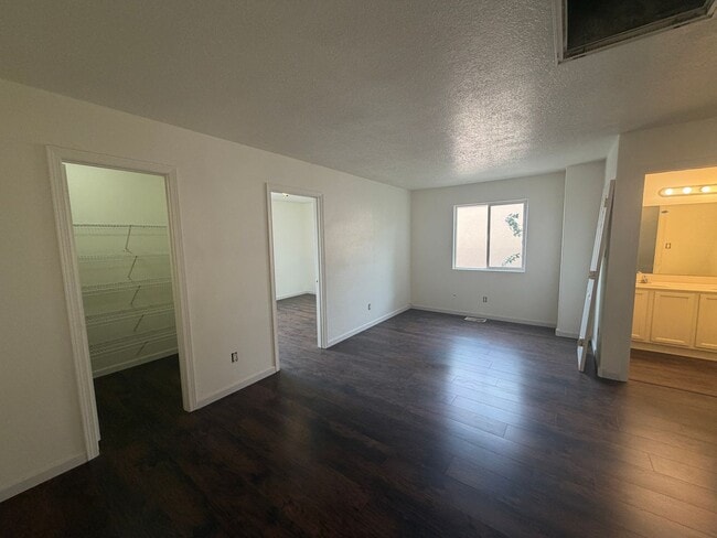 Building Photo - Chicoma Way 1832 NW