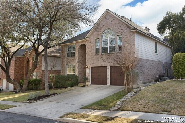 Building Photo - Charming 5-Bedroom Home for Rent in Gated ...