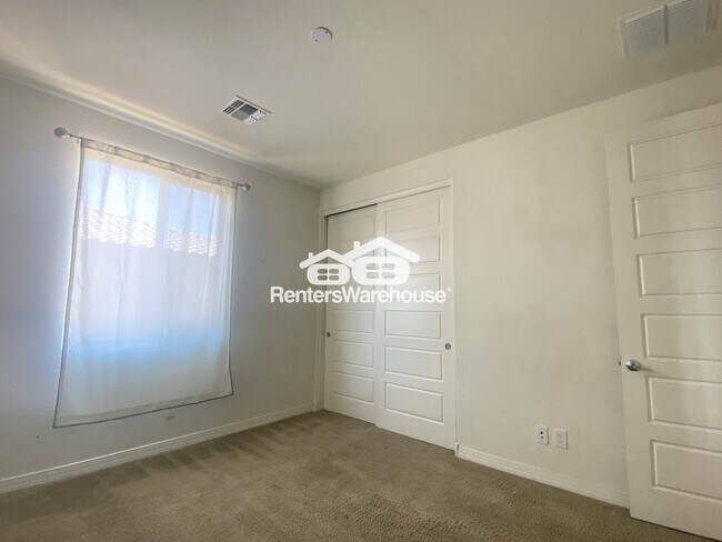 Building Photo - 22868 E Desert Hills Dr