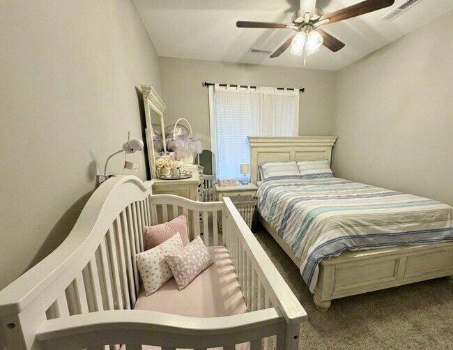 Building Photo - Modern Ranch Style Home in Quiet Neighborhood