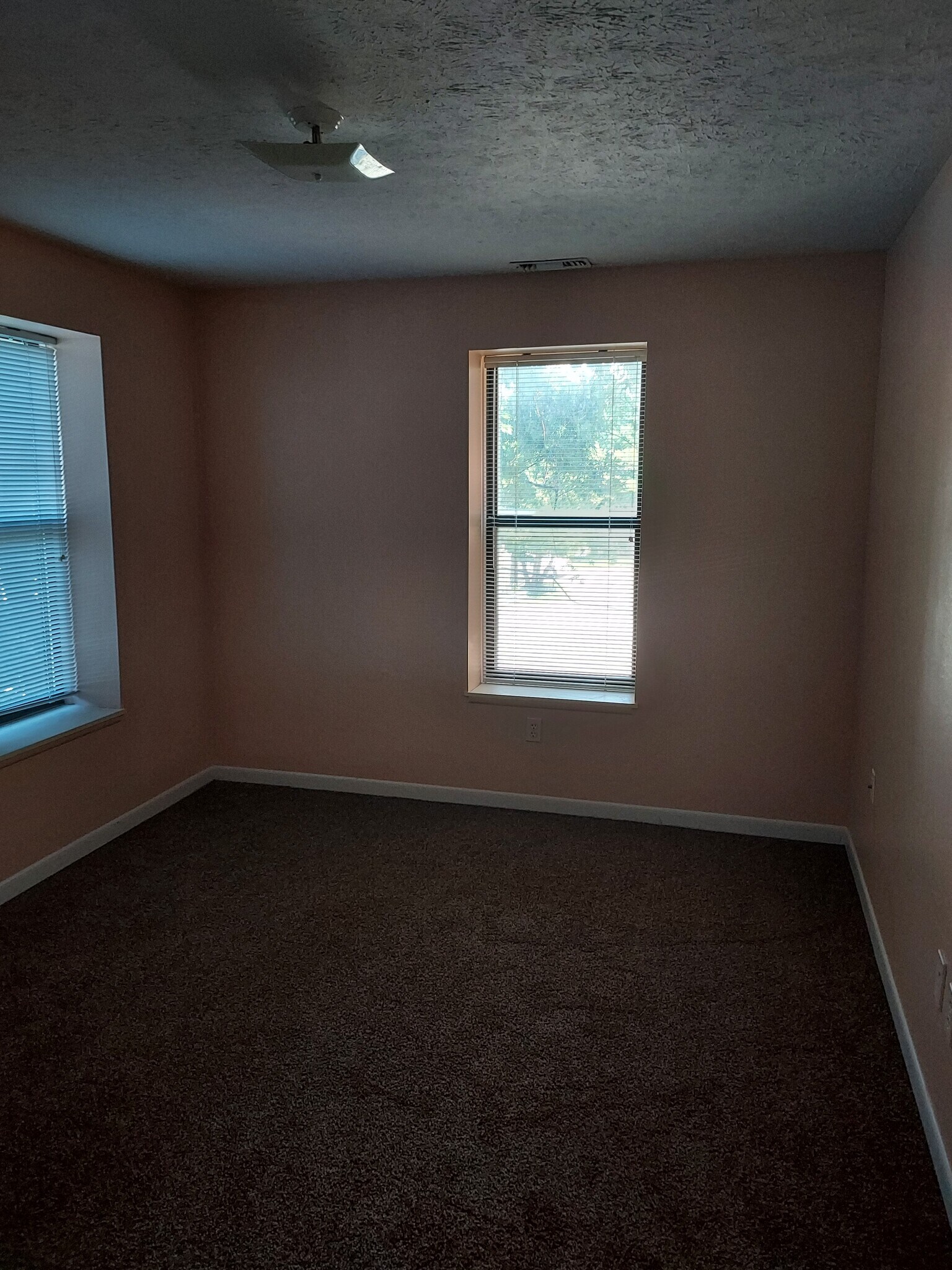 Building Photo - 11014 Detroit Ave