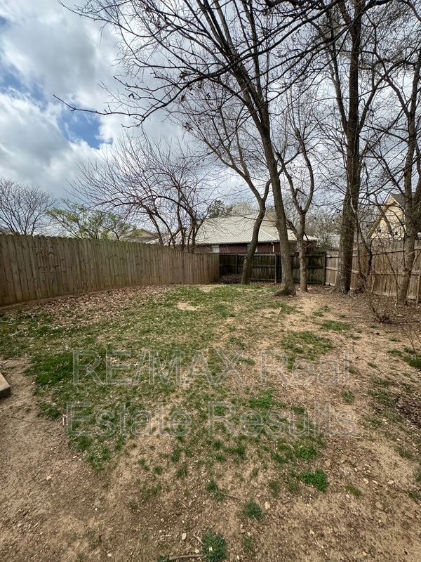 Building Photo - 1523 N Dawn Dr