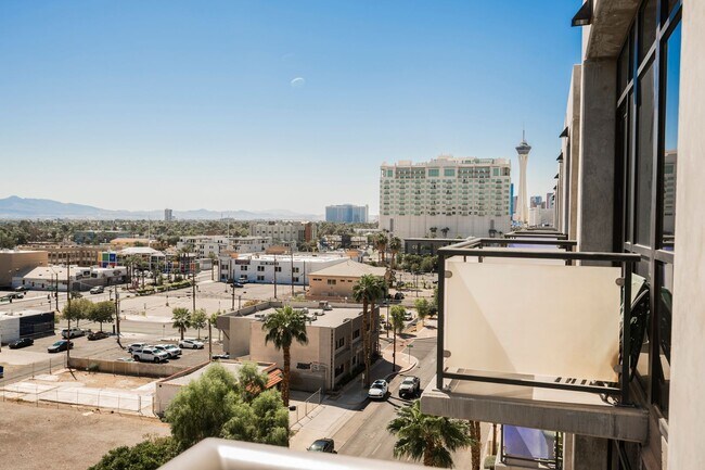 Building Photo - Arts District- Downtown Las Vegas~Luxury furnished condo now available!