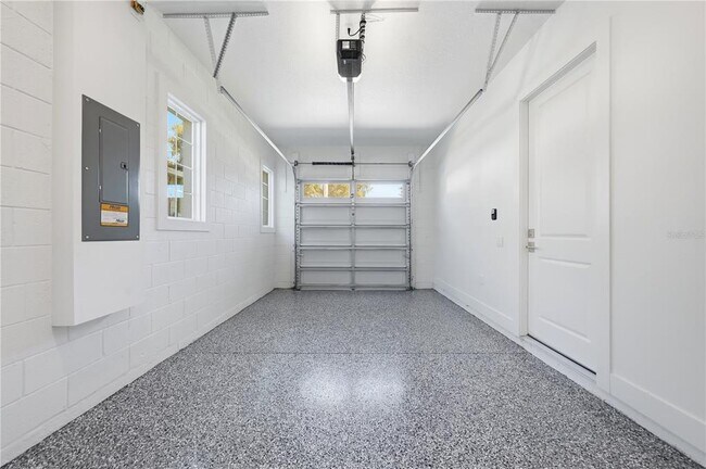 Building Photo - 1514 Wilson Ave