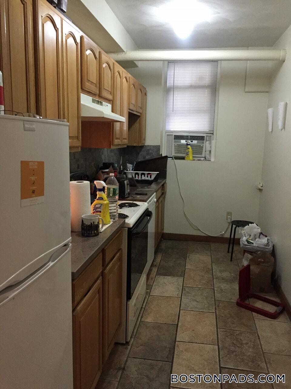 Building Photo - 115 St Stephen St