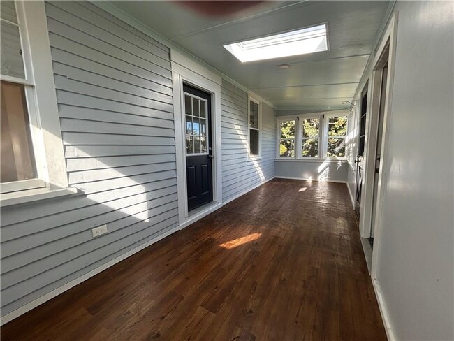 Building Photo - 39 Reynolds St