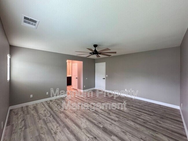 Building Photo - 29357 Cavalry Cir
