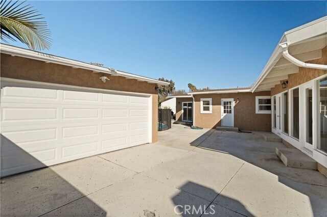 Building Photo - 5741 E 23rd St