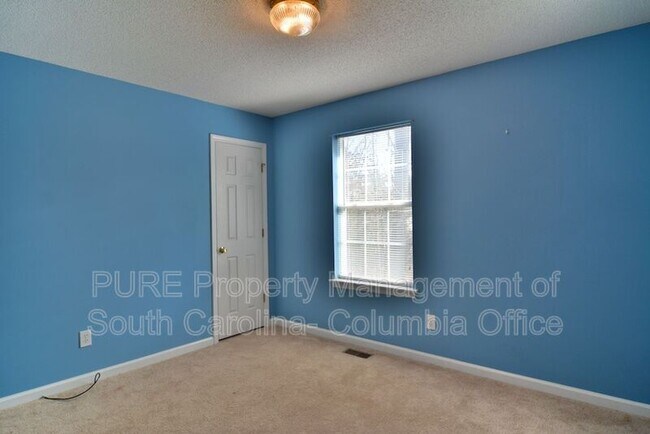 Building Photo - 45 Bradstone Cir