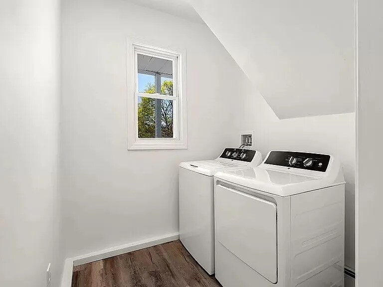 Building Photo - 27 Hancock St