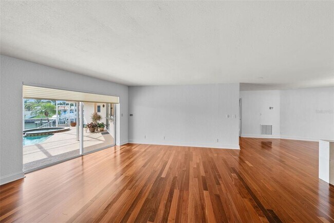 Building Photo - 4964 60th Ave S