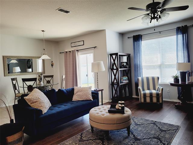 Building Photo - 9168 Blackstone Dr