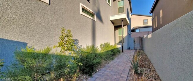 Building Photo - 3333 Traforo Ln