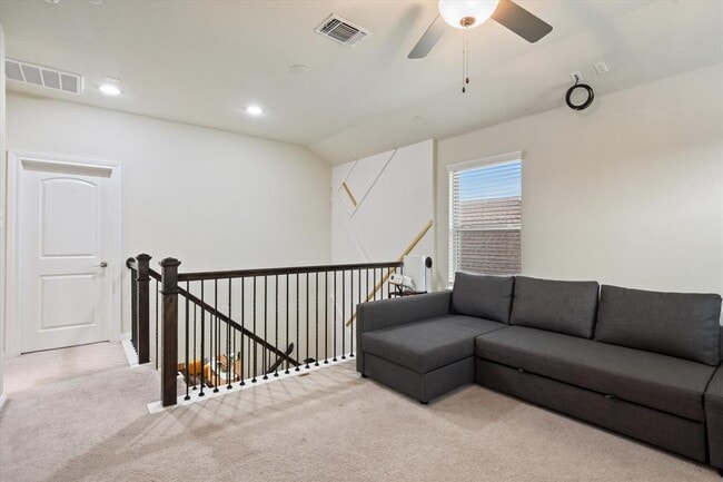 Building Photo - 210 Zuma Dr