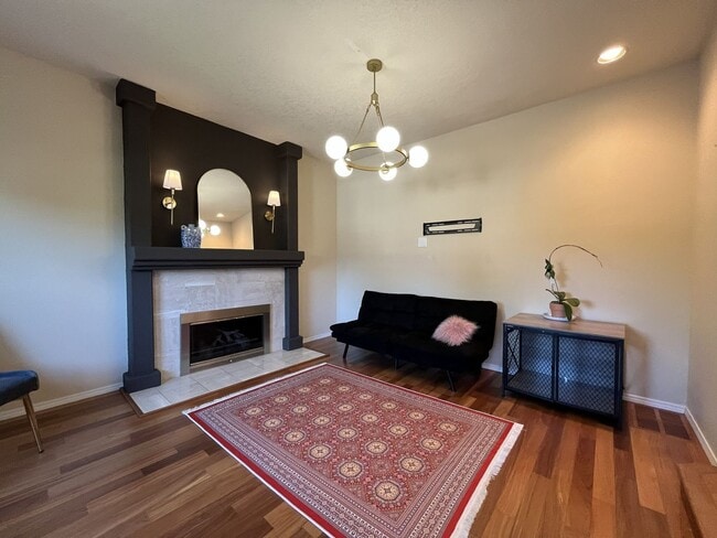 Building Photo - Stunning Bull Mountain Home with Gourmet Kitchen & Luxurious Primary Suite Retreat