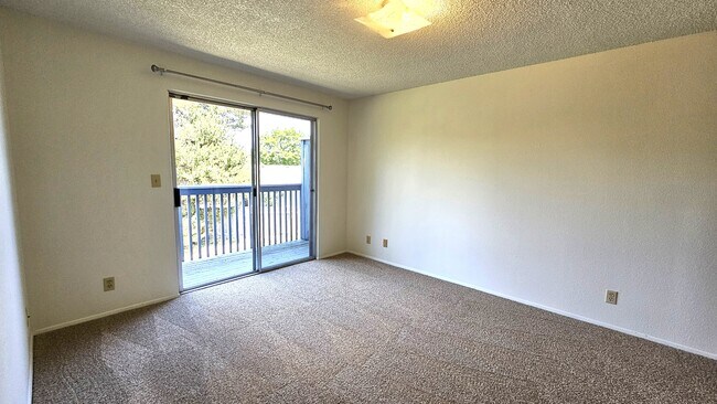 Building Photo - 1602 SE 145th Ct